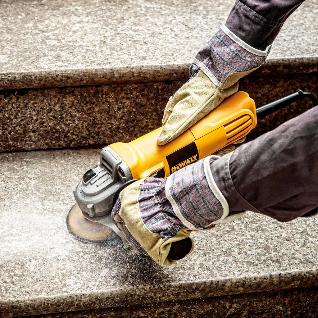 ESMERIL ANGULAR 4 1/2" 900W V.VARIABLE DWE4118 DEWALT